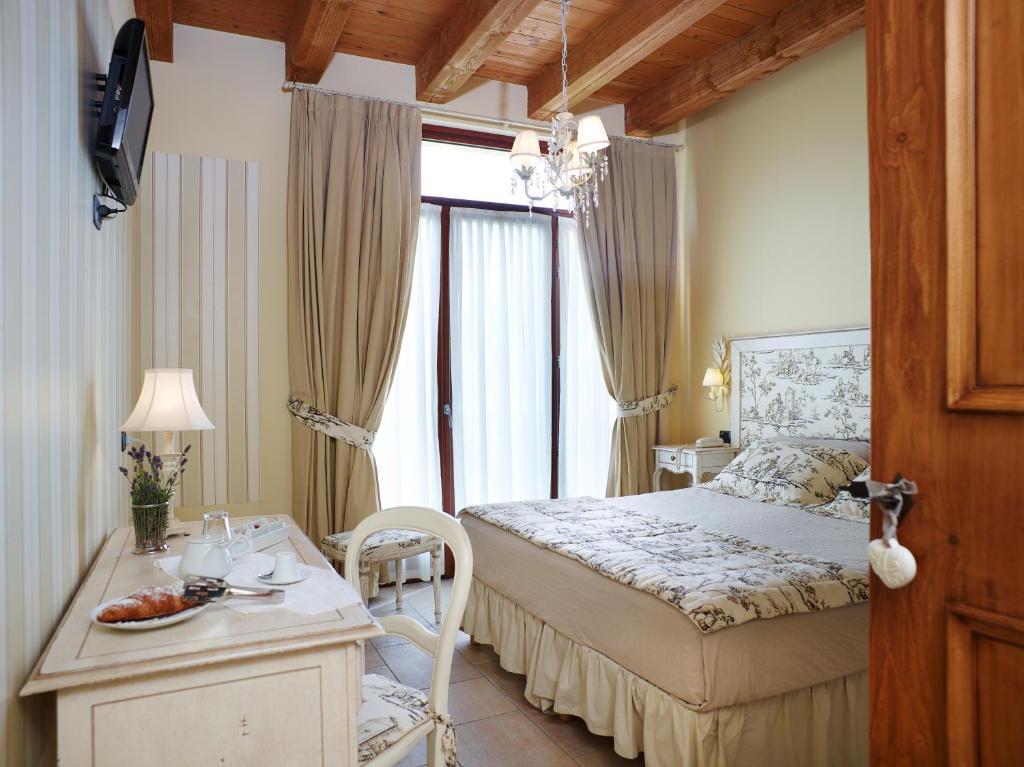 Agriturismo Otto Ducati D'Oro 이솔라 델라 스칼라 객실 사진
